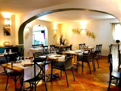 Hotel Restaurant Les Chasseurs Marine de Pietracorbara Экстерьер фото